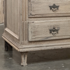 18th Century English Neoclassical Chest of Drawers in Stripped Oak