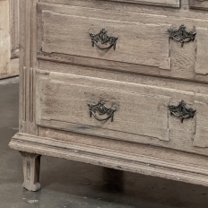 18th Century English Neoclassical Chest of Drawers in Stripped Oak