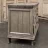 18th Century English Neoclassical Chest of Drawers in Stripped Oak