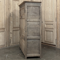 Mid-19th Century English Oak Wardrobe in Stripped Oak