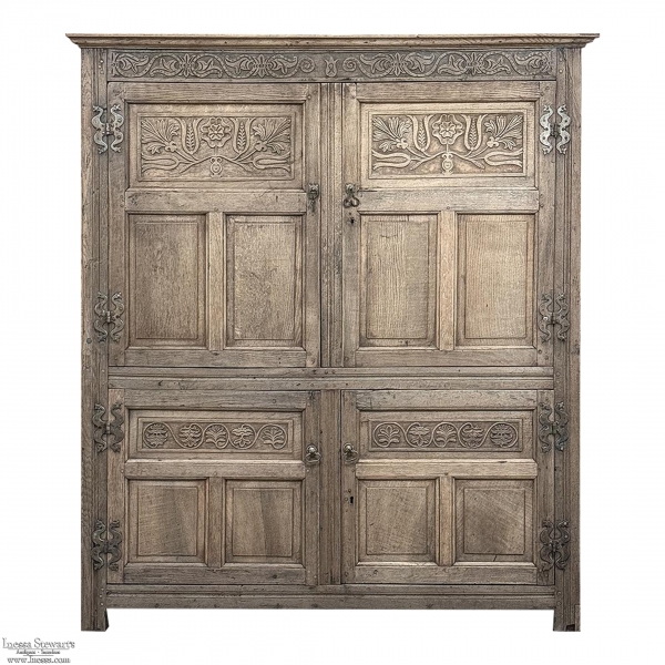 Mid-19th Century English Oak Wardrobe in Stripped Oak