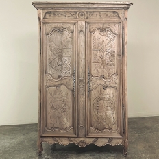 Early 19th Century Country French Armoire from Lorraine in Stripped Oak