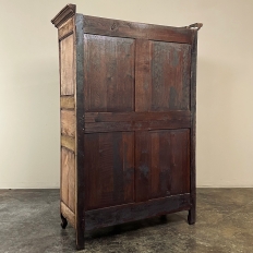 Early 19th Century Country French Armoire from Lorraine in Stripped Oak