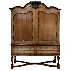 Early 19th Century Raised Dutch Wardrobe